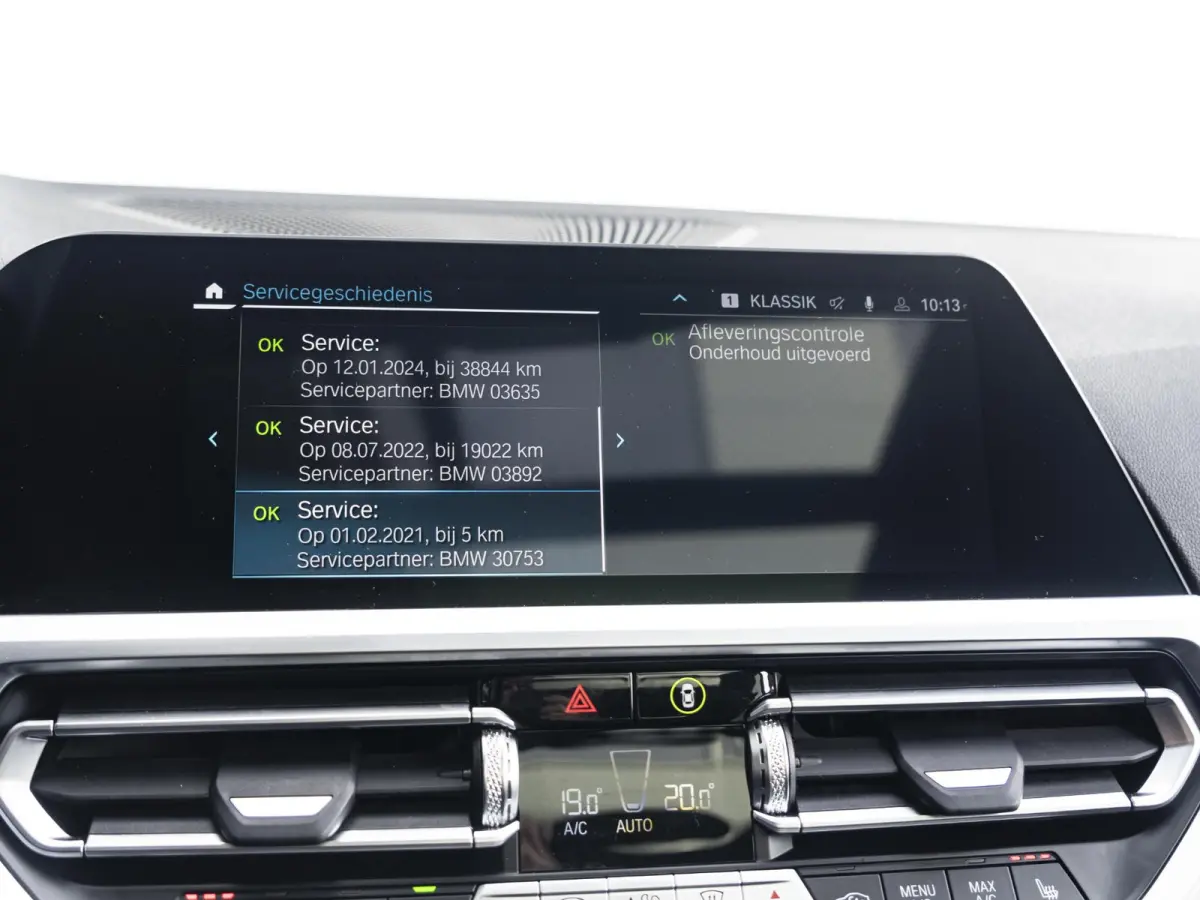 330e | M Sport | Innovationspakket | Harman Kardon | Comfort Access | Achteruitrijcamera | Laserlight | Panoramadak | Head-Up Display | 18''