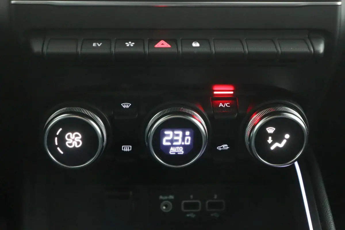 E-Tech Hybrid 140 R.S. Line | Parkeercamera | Navigatie | Climate Control |