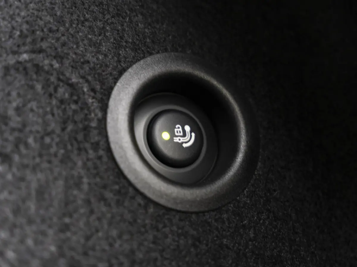 sDrive20i | Equipment Pack | Comfort Pack