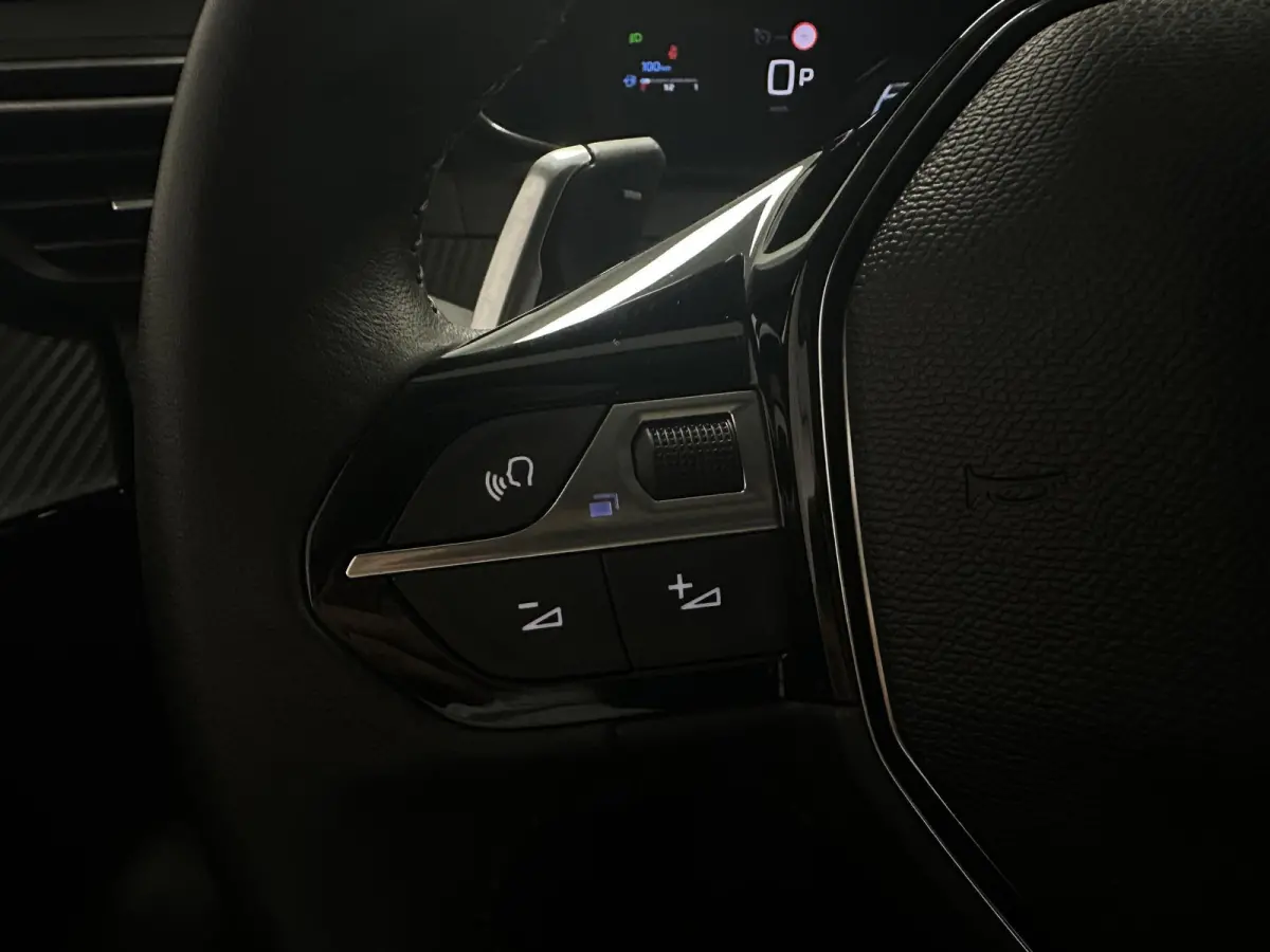 1.2 Hybrid 110 e-DCS6 Allure | navigatiesysteem | Apple Carplay/Android Auto | Camera voor + achter | dodehoek detectie |