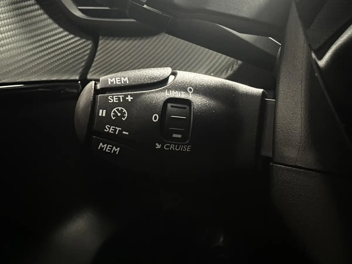 1.2 Hybrid 110 e-DCS6 Allure | navigatiesysteem | Apple Carplay/Android Auto | Camera voor + achter | dodehoek detectie |