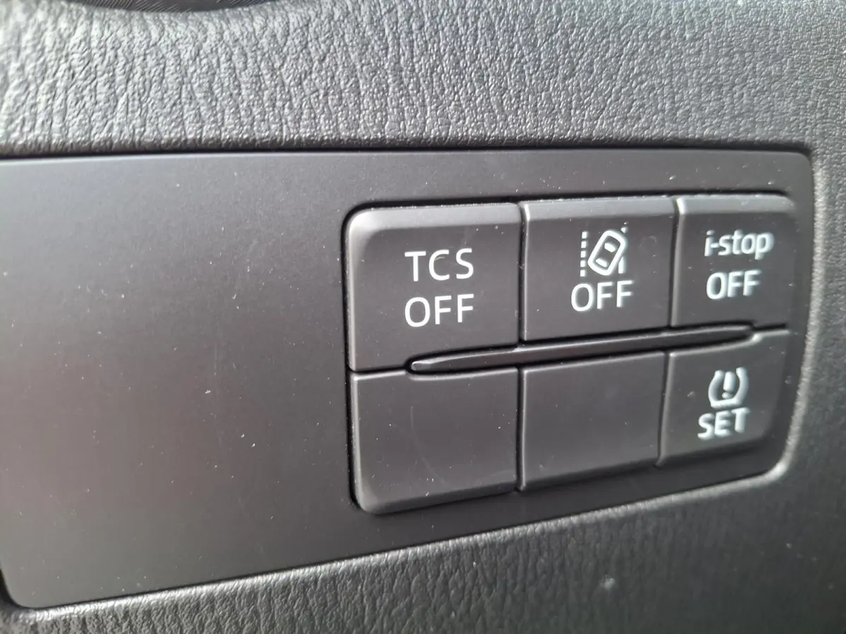 2.0 SkyActiv-G 120 GT-Luxury