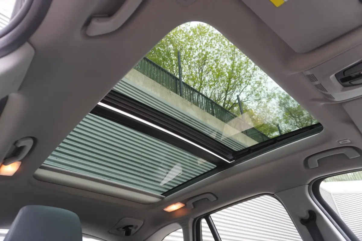 xDrive25e High Executive | Parking Pack | Glazen panoramadak | Trekhaak met afneembare kogel | Achteruitrijcamera | Elektrisch verwarmde voorstoelen