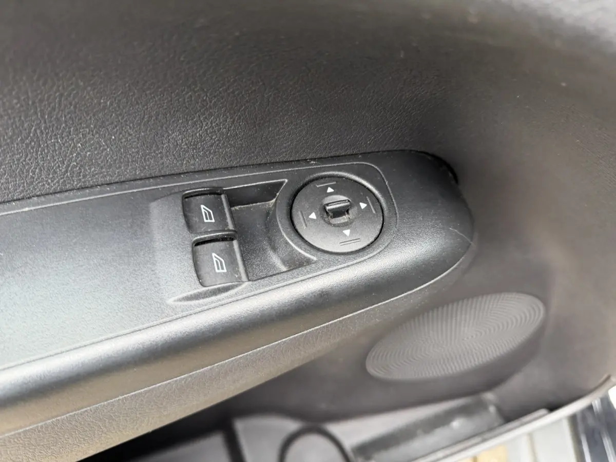 1.0 100PK Euro 6 Ambiente Start&Stop Climate Control/pdc/