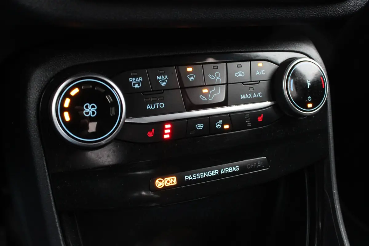 1.0 EcoBoost ST-Line X 125PK | B&O | Stoelverwarming