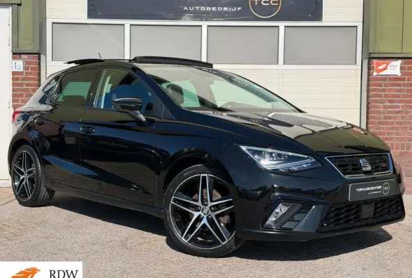 1.0 TSI FR/AUTOM/STOELV/PANO/ACC/CARPLAY/APK