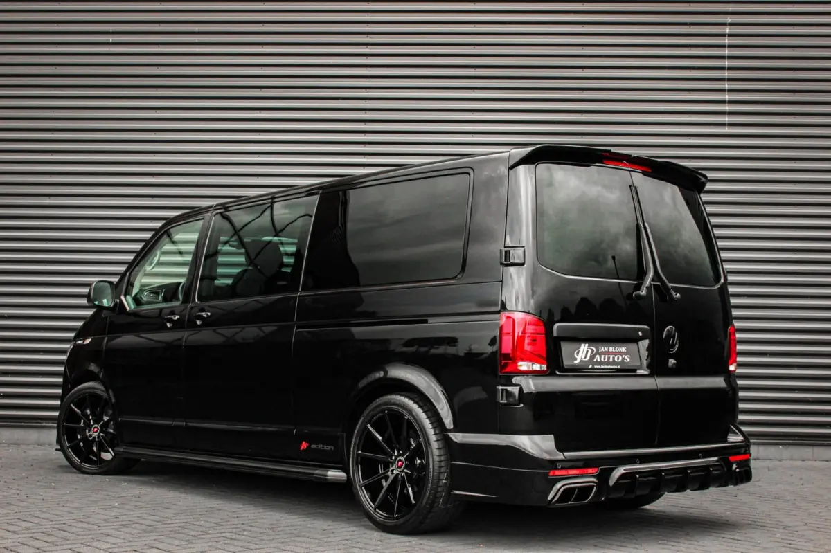 2.0 TDI L2H1 150PK BULLI DC DUBBEL CABINE / LEIGHTONVANS BODYKIT / FULL OPTINS / LEDER / FULL BLACK / APPLE