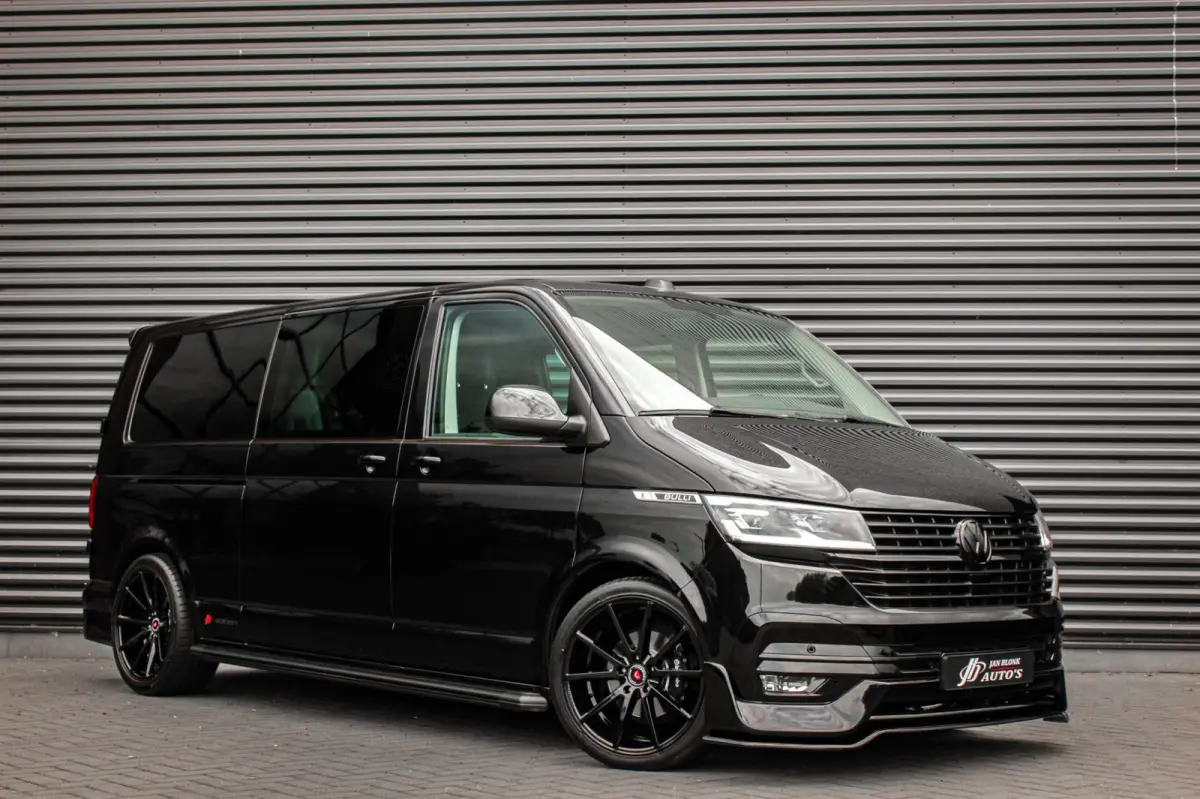 2.0 TDI L2H1 150PK BULLI DC DUBBEL CABINE / LEIGHTONVANS BODYKIT / FULL OPTINS / LEDER / FULL BLACK / APPLE