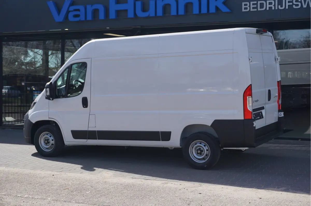 35 2.2 140PK L2H2 BPM VRIJ!! 10" Navi, Clima, Camera, 270º Deur!! NR. J327*