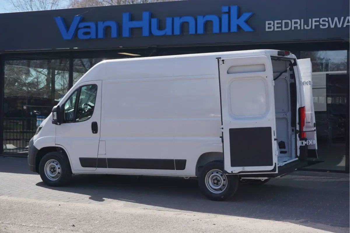 35 2.2 140PK L2H2 BPM VRIJ!! 10" Navi, Clima, Camera, 270º Deur!! NR. J602*