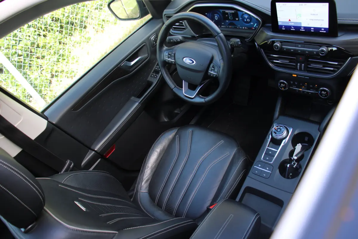 2.5 PHEV Vignale | PANODAK | WINTERPACK | ADAPTIVE CRUISE | LANE ASSIST | 360° CAMERA | ELEKTR. STOEL INCL GEHEUGEN | DEALER OH | DODE HOEK