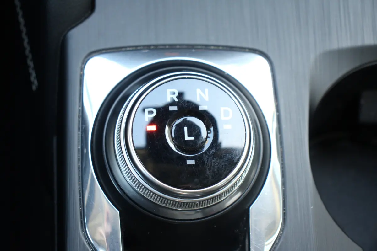 2.5 PHEV Vignale | PANODAK | WINTERPACK | ADAPTIVE CRUISE | LANE ASSIST | 360° CAMERA | ELEKTR. STOEL INCL GEHEUGEN | DEALER OH | DODE HOEK