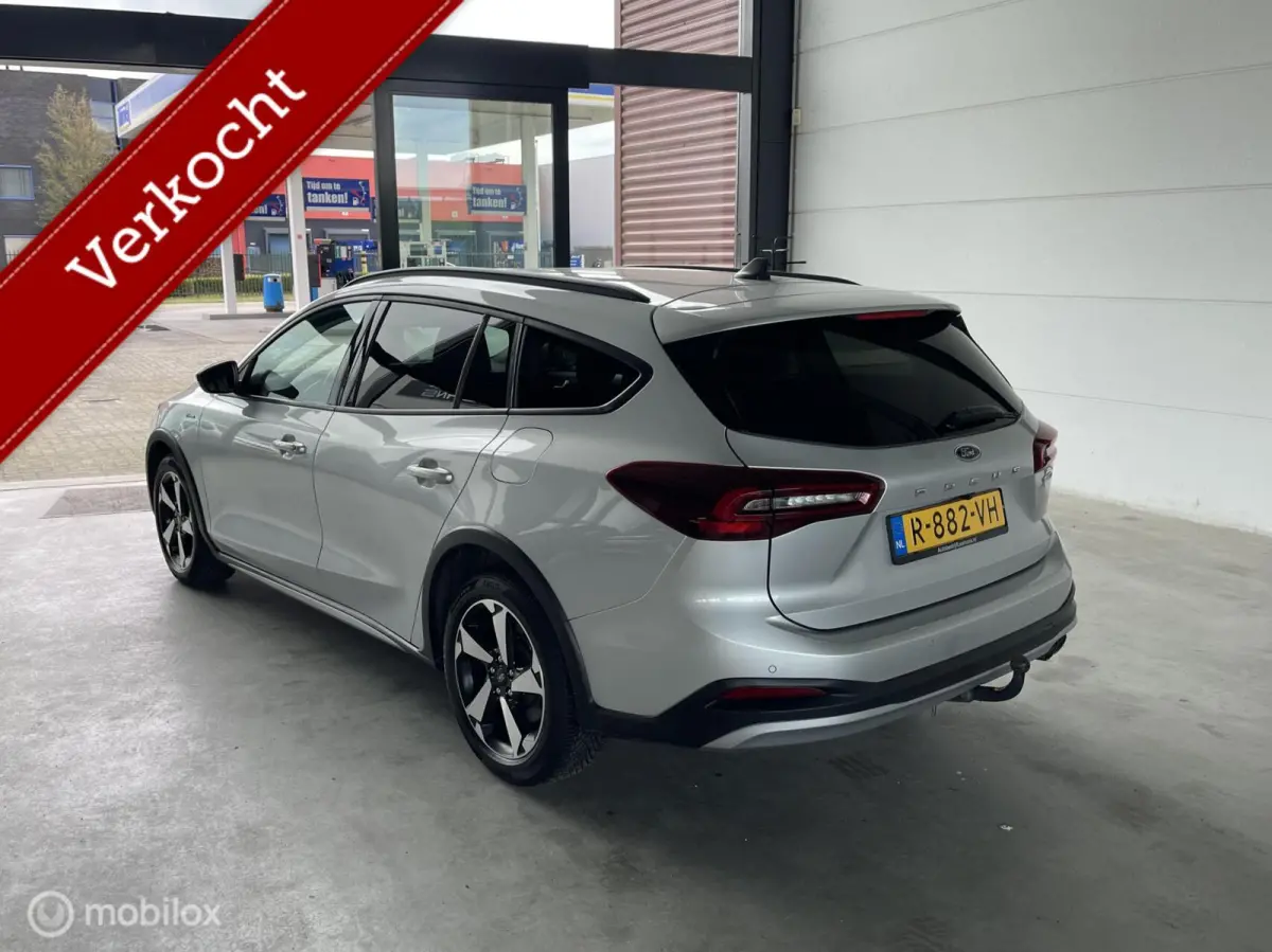 1.0 EcoBoost Hybrid Titanium Styl