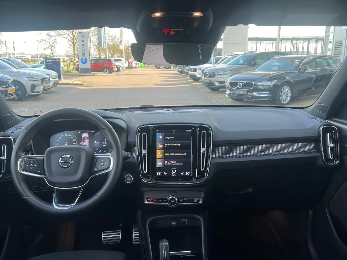 T4 R-Design | Panoramadak | BLIS | 360 Camera | Adaptive Cruise | Harman/Kardon |