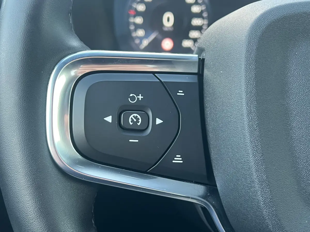 T4 R-Design | Panoramadak | BLIS | 360 Camera | Adaptive Cruise | Harman/Kardon |