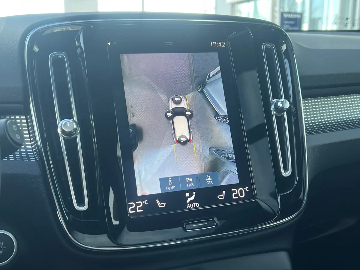 T4 R-Design | Panoramadak | BLIS | 360 Camera | Adaptive Cruise | Harman/Kardon |