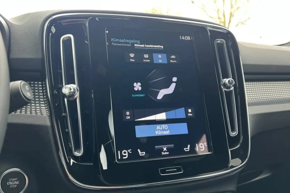 T4 R-Design | Panoramadak | BLIS | 360 Camera | Adaptive Cruise | Harman/Kardon |
