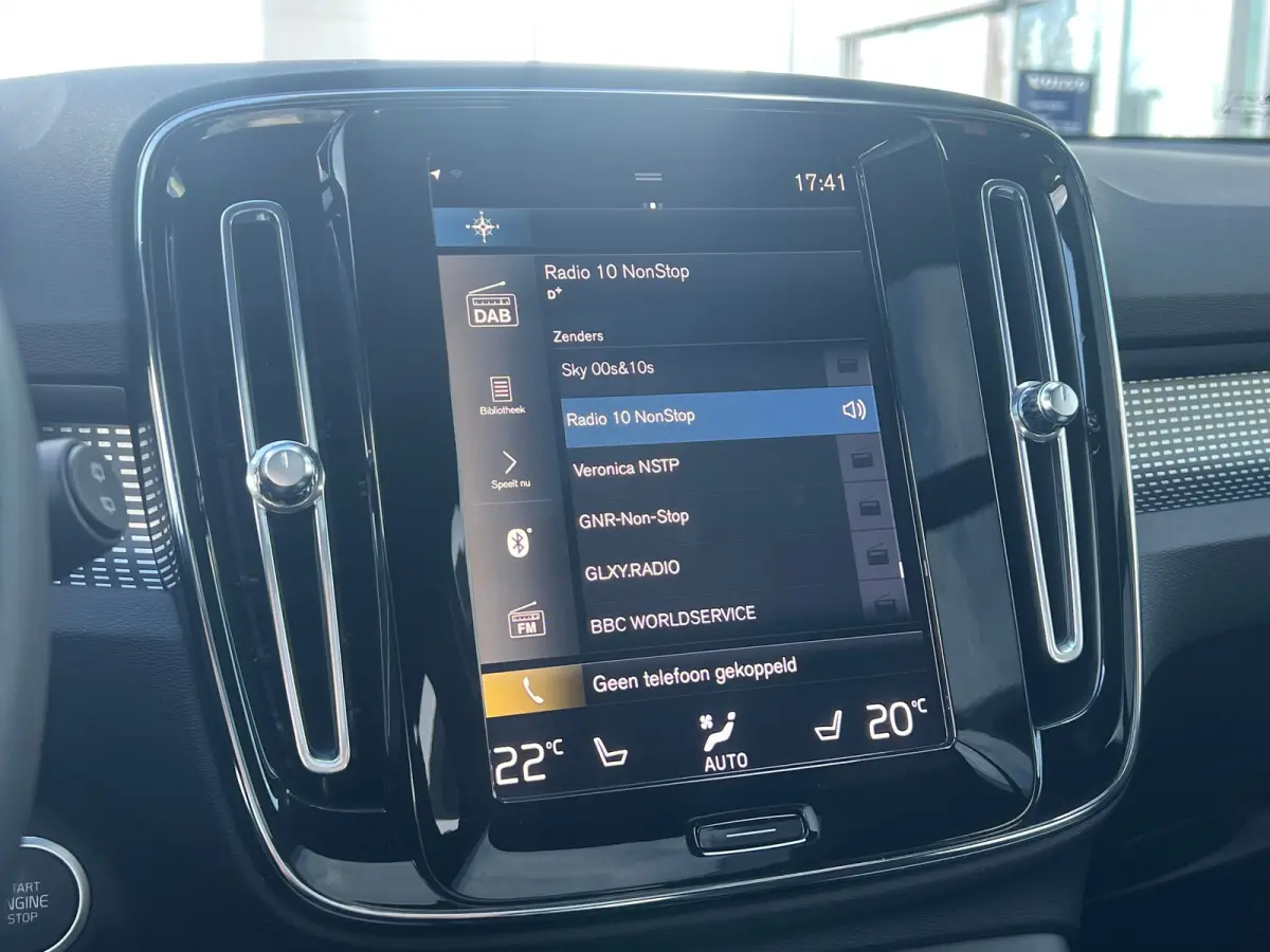 T4 R-Design | Panoramadak | BLIS | 360 Camera | Adaptive Cruise | Harman/Kardon |