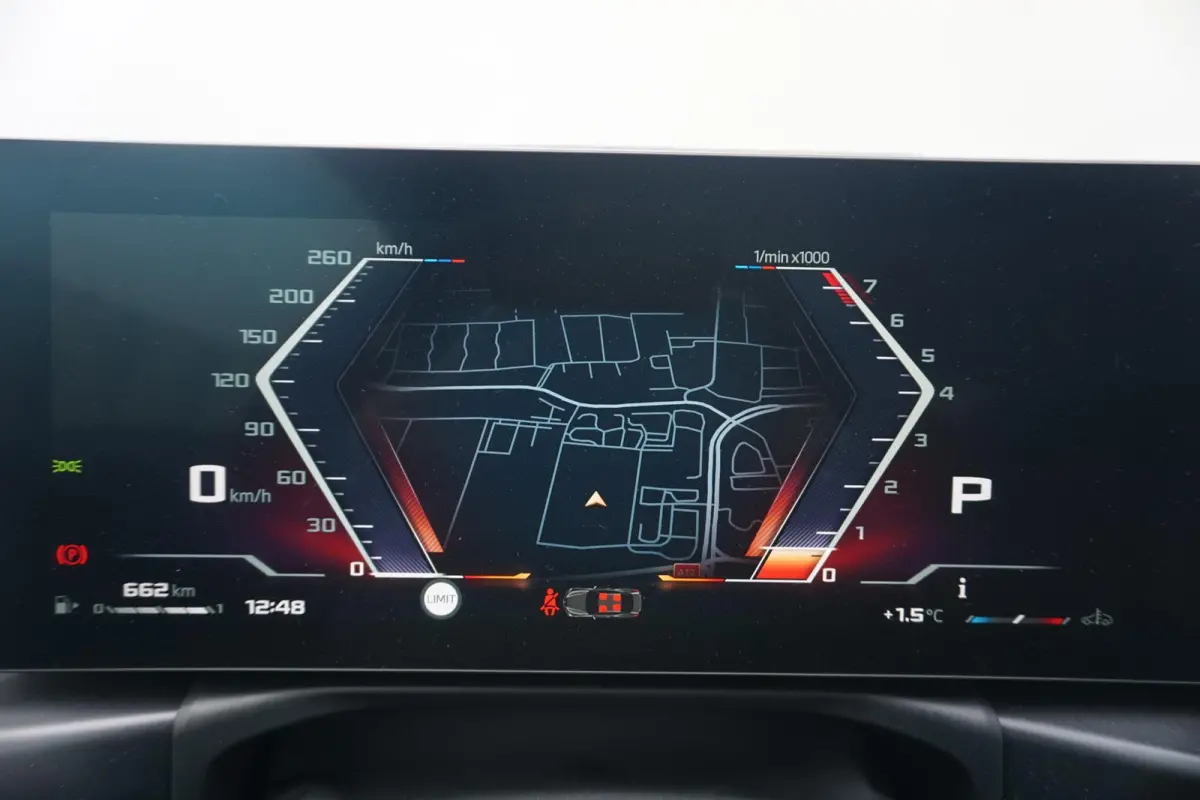 M440i xDrive M Sport Pro | Schuif-/kanteldak / Driving Assistant Professional / Head-up / Rondomzicht camera / Harman Kardon / Adaptief M onderstel / Comfort Pack