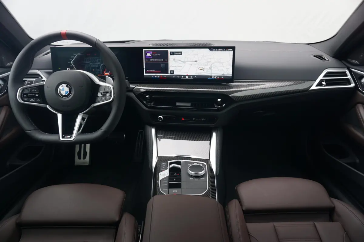 M440i xDrive M Sport Pro | Schuif-/kanteldak / Driving Assistant Professional / Head-up / Rondomzicht camera / Harman Kardon / Adaptief M onderstel / Comfort Pack