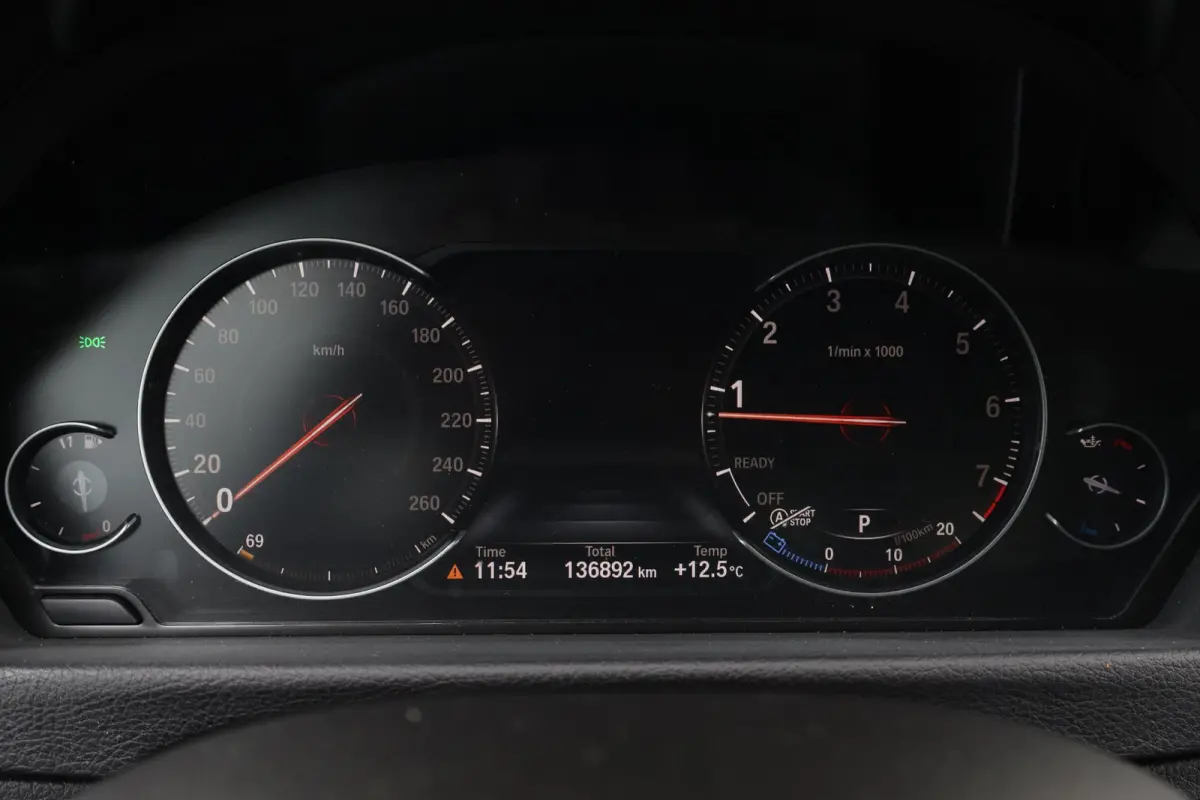 320i M Sport Edition M Sport/ Stoelverwarming/ Navigatie/ Achteruitrijcamera/ HiFi