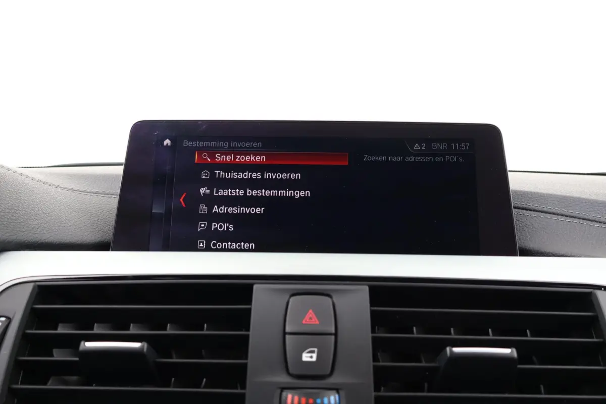 320i M Sport Edition M Sport/ Stoelverwarming/ Navigatie/ Achteruitrijcamera/ HiFi