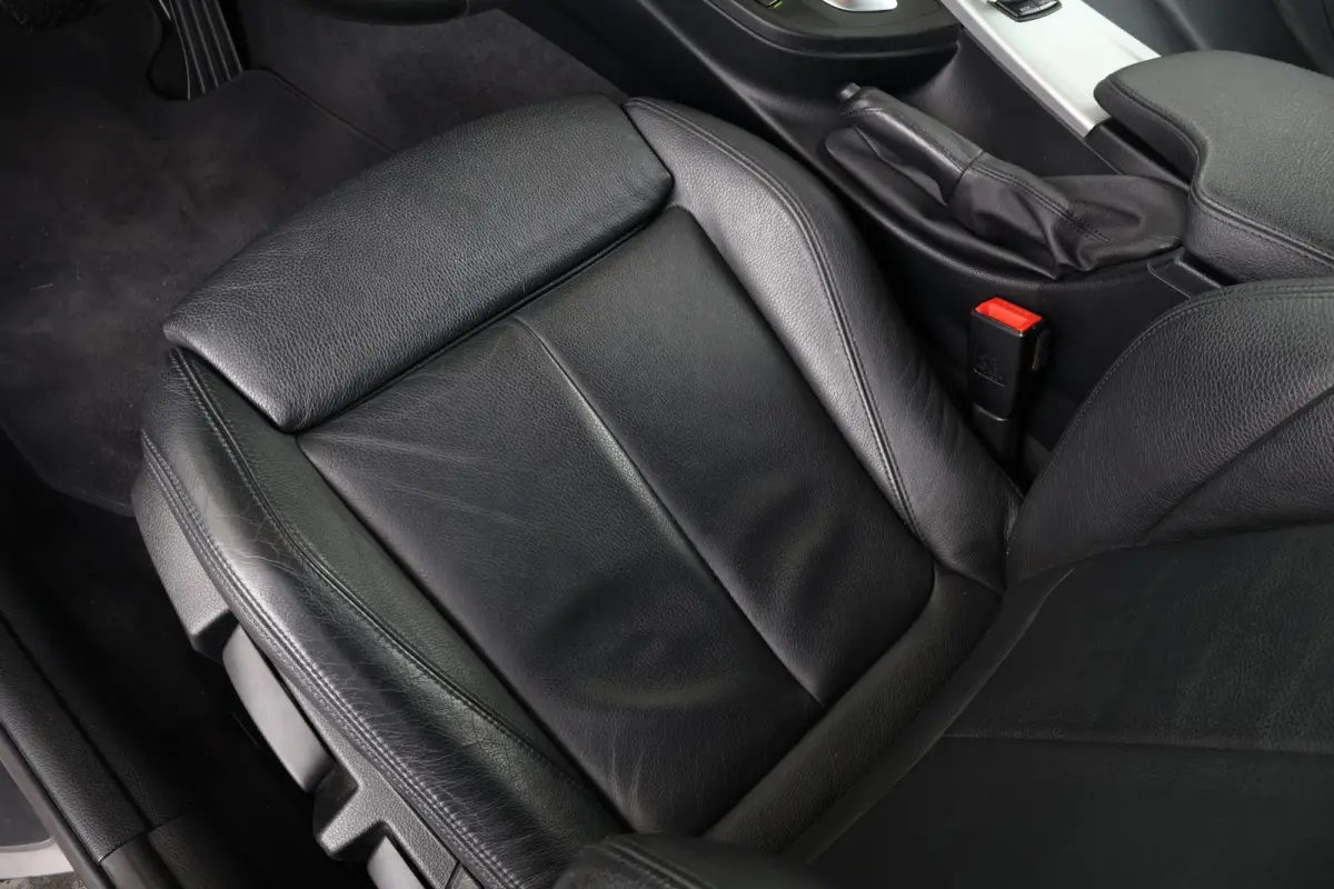 320i M Sport Edition M Sport/ Stoelverwarming/ Navigatie/ Achteruitrijcamera/ HiFi