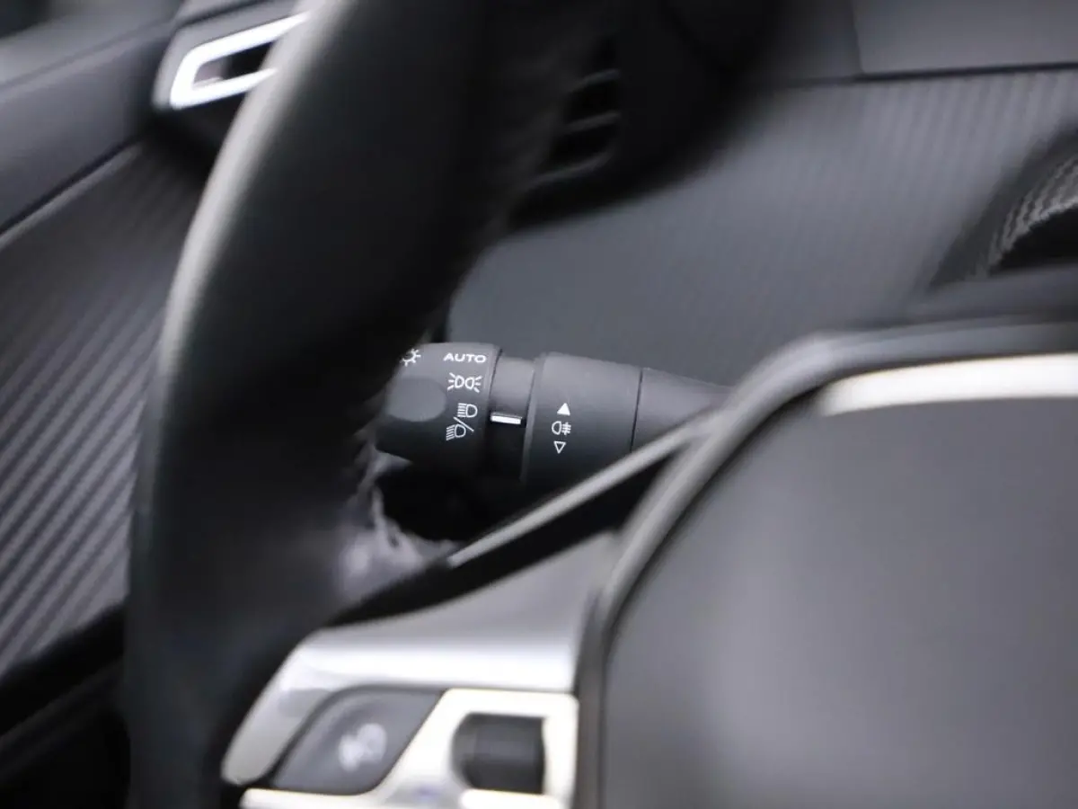 1.2T 130pk Active Pack Nav/Camera/Ecc/Carplay