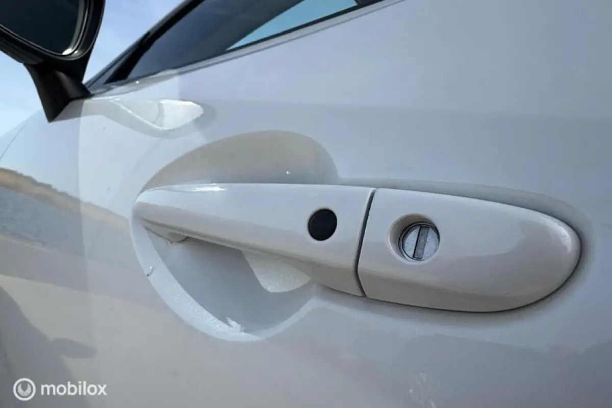 2.0 SKYACTIV-G | Keyless | Head-Up Display |Sports line