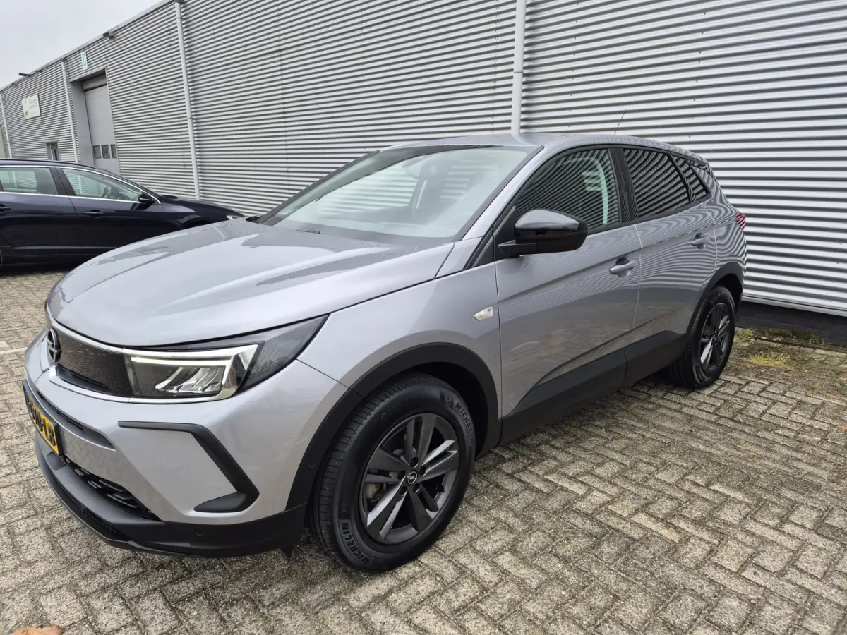 1.2 Turbo Business Edition,Carplay,Afneembare trekhaak,360Camera/parkeersensoren,