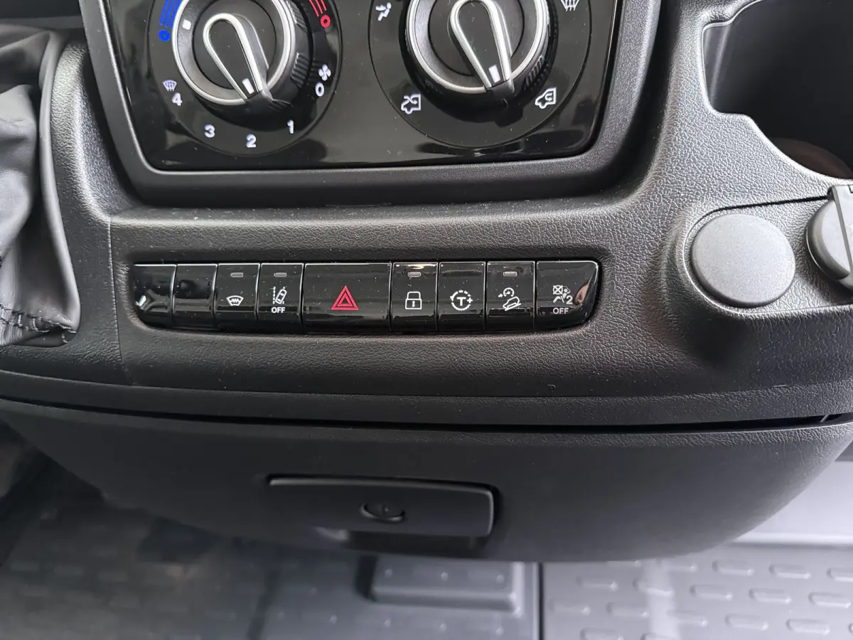 2.2 BlueHDi 140pk L2H2 3.5t | NIEUW BPM VRIJ! | Achteruitrijcamera | Airco (automatisch) | Cruise control