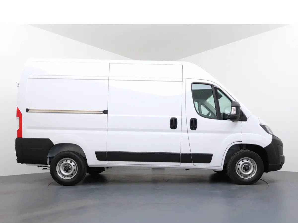 2.2 BlueHDi 140pk L2H2 3.5t | NIEUW BPM VRIJ! | Achteruitrijcamera | Airco (automatisch) | Cruise control