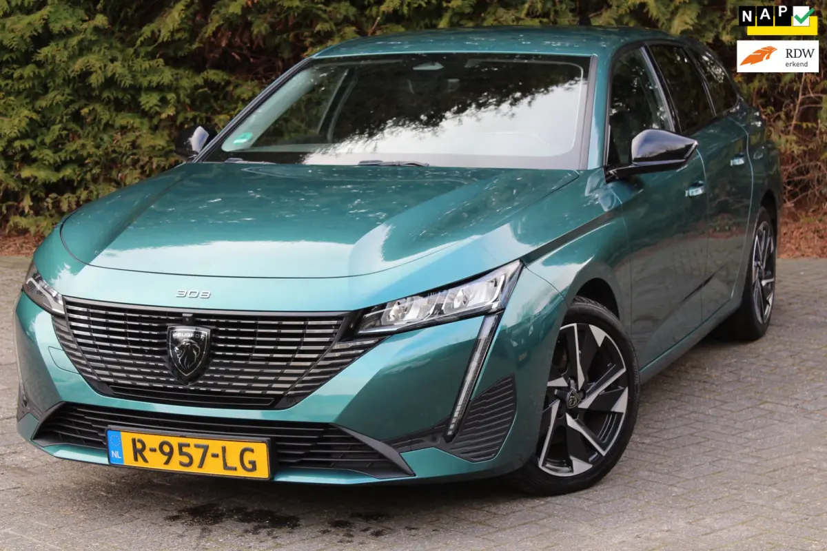 1.2 PureTech Allure Pack Business 130PK | Parkeercamera | Apple/Android Carplay | Navigatie