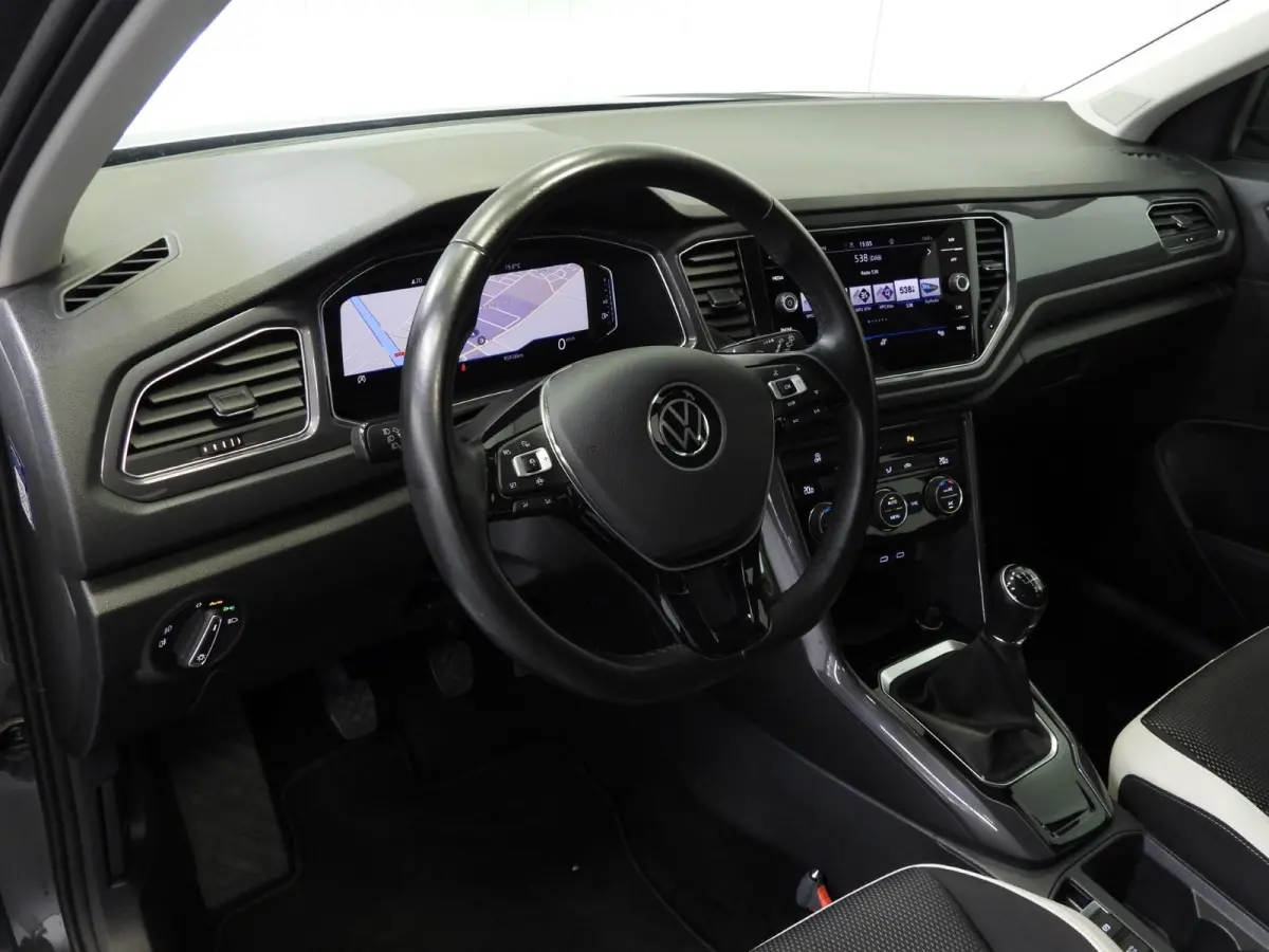 1.5 TSI Sport NAVI/CAMERA/VIRTUAL/LED/TREKH./17"LMV!