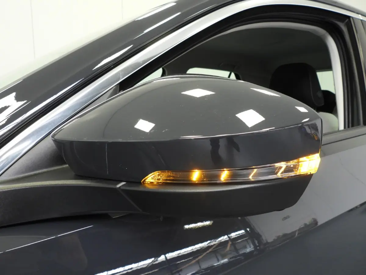 1.5 TSI Sport NAVI/CAMERA/VIRTUAL/LED/TREKH./17"LMV!