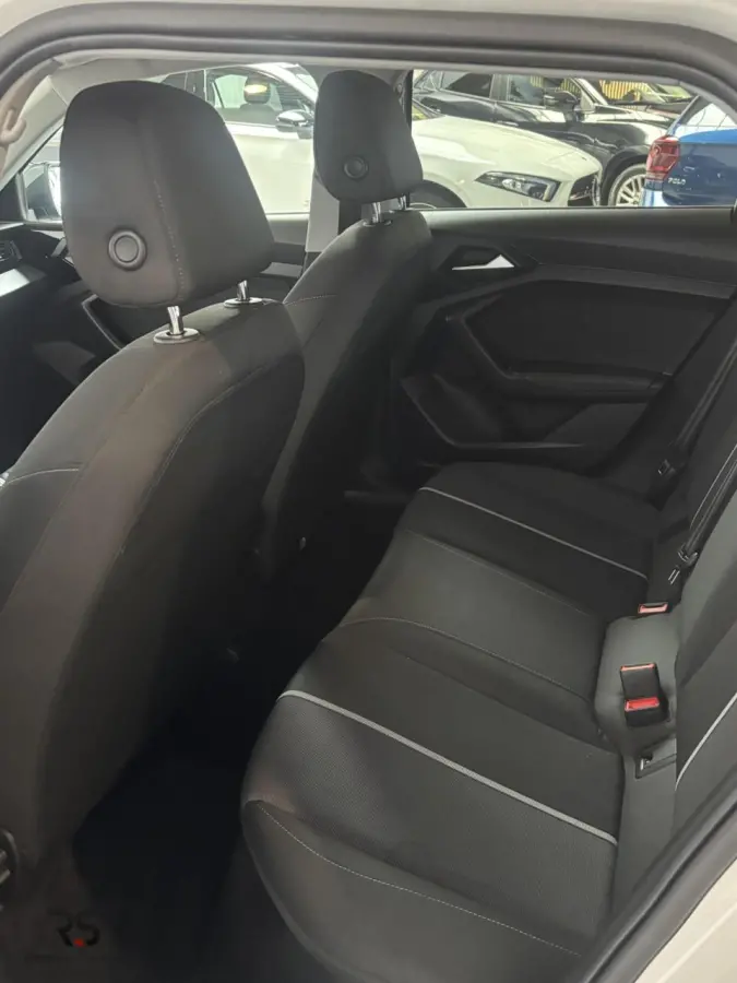 Citycarver 30 TFSI 110 pk Epic | Virtual | Keyless | CarPlay | Clima | Cruise | DAB | LED | 17" | Privacy Glass | 1e Eig | Org NL |