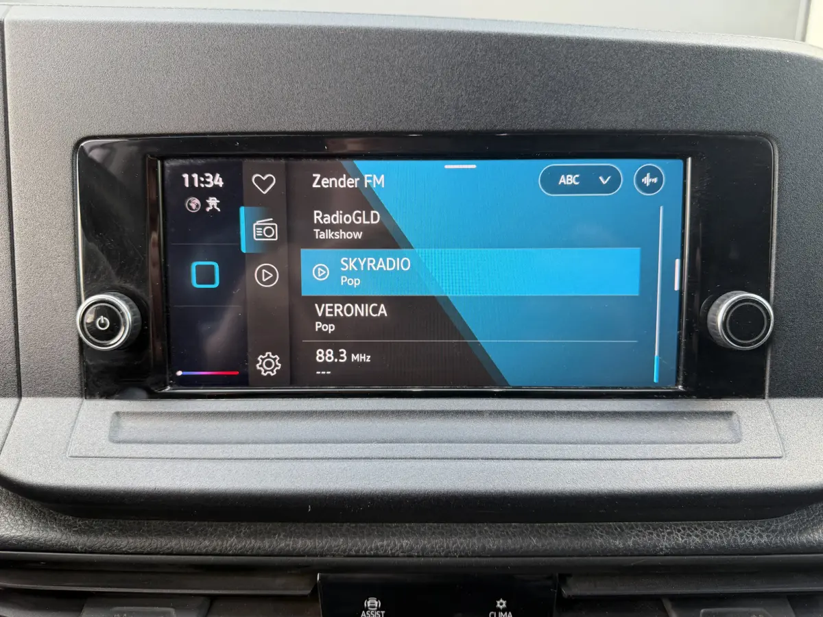 2.0 TDI Euro 6 Business CarPlay/trekhaak/clima