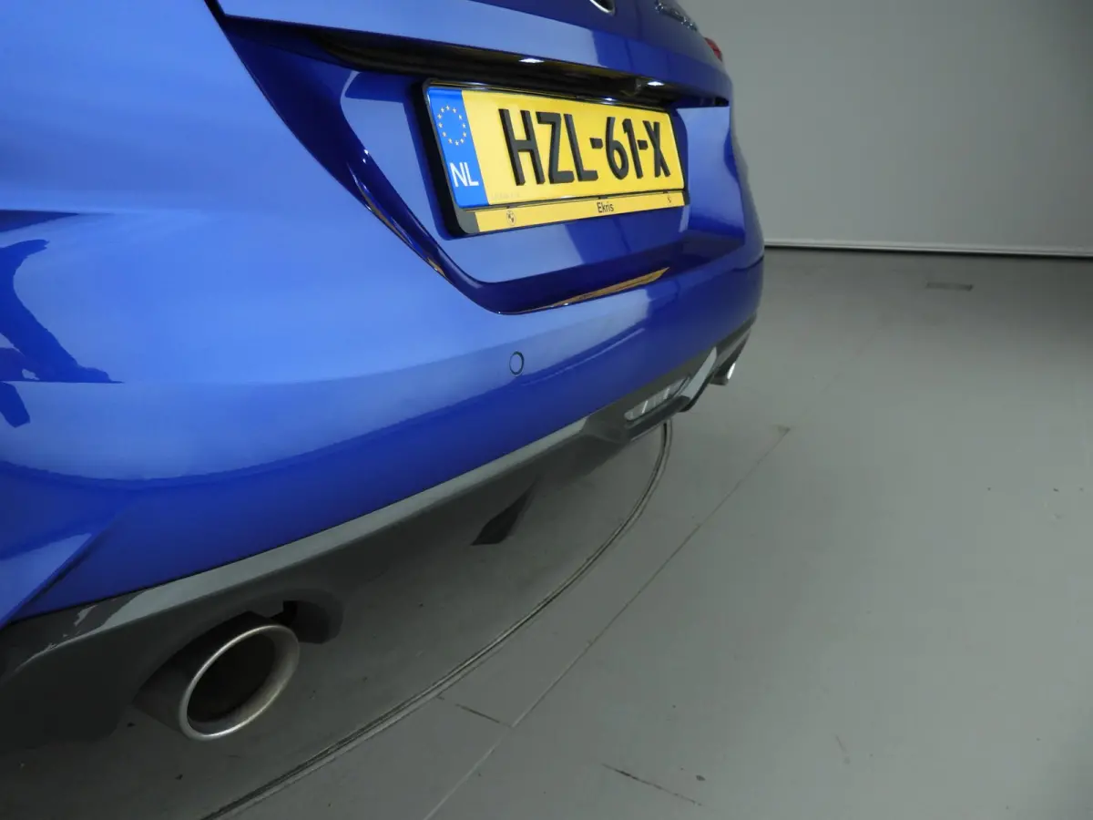 sDrive30i | M-Sportpakket | LED | Leder | Navigatie | Windscherm | Stoelverwarming | M-zetels | DAB | Hifi speakers | Alu 18 inch