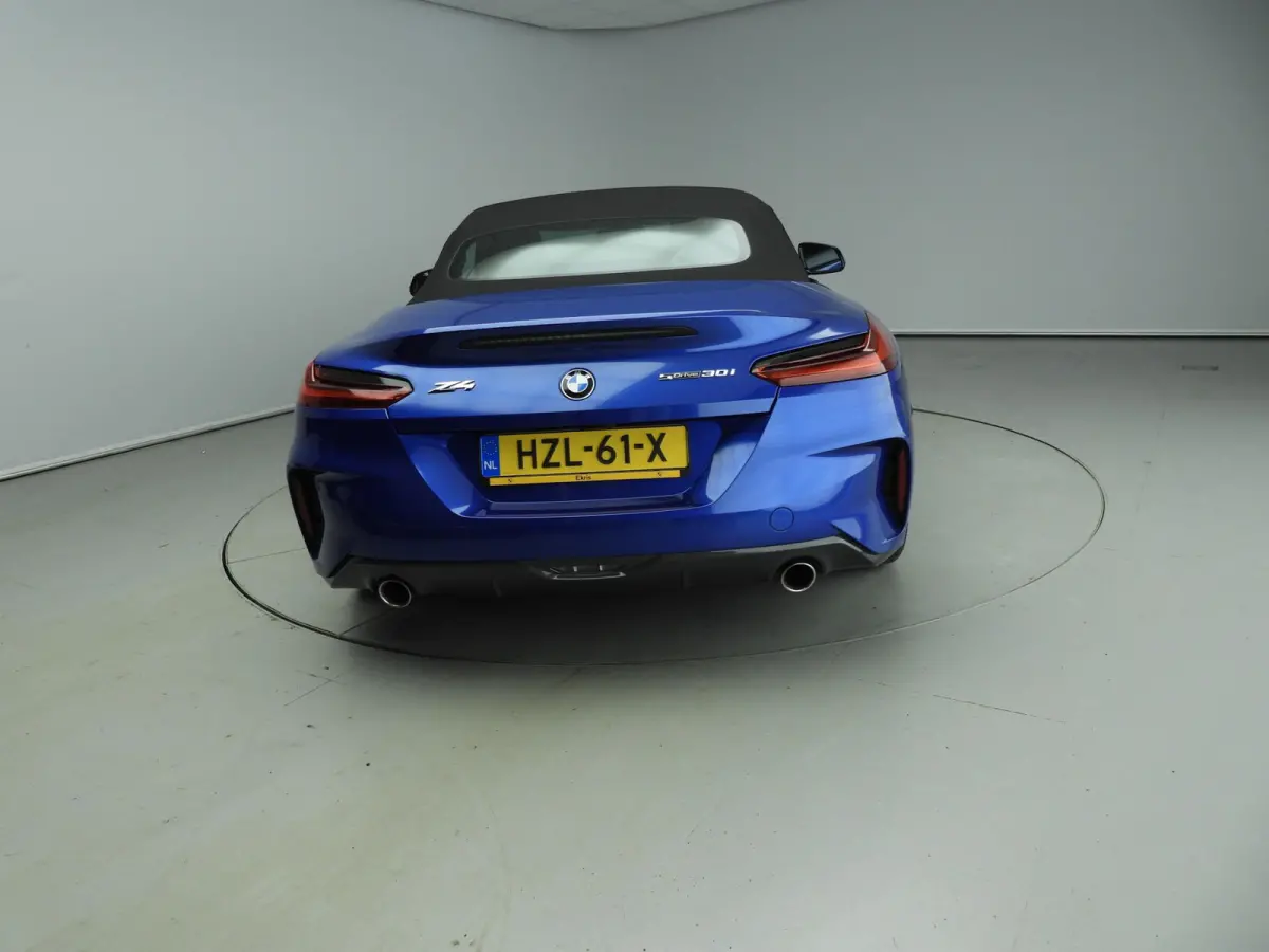 sDrive30i | M-Sportpakket | LED | Leder | Navigatie | Windscherm | Stoelverwarming | M-zetels | DAB | Hifi speakers | Alu 18 inch