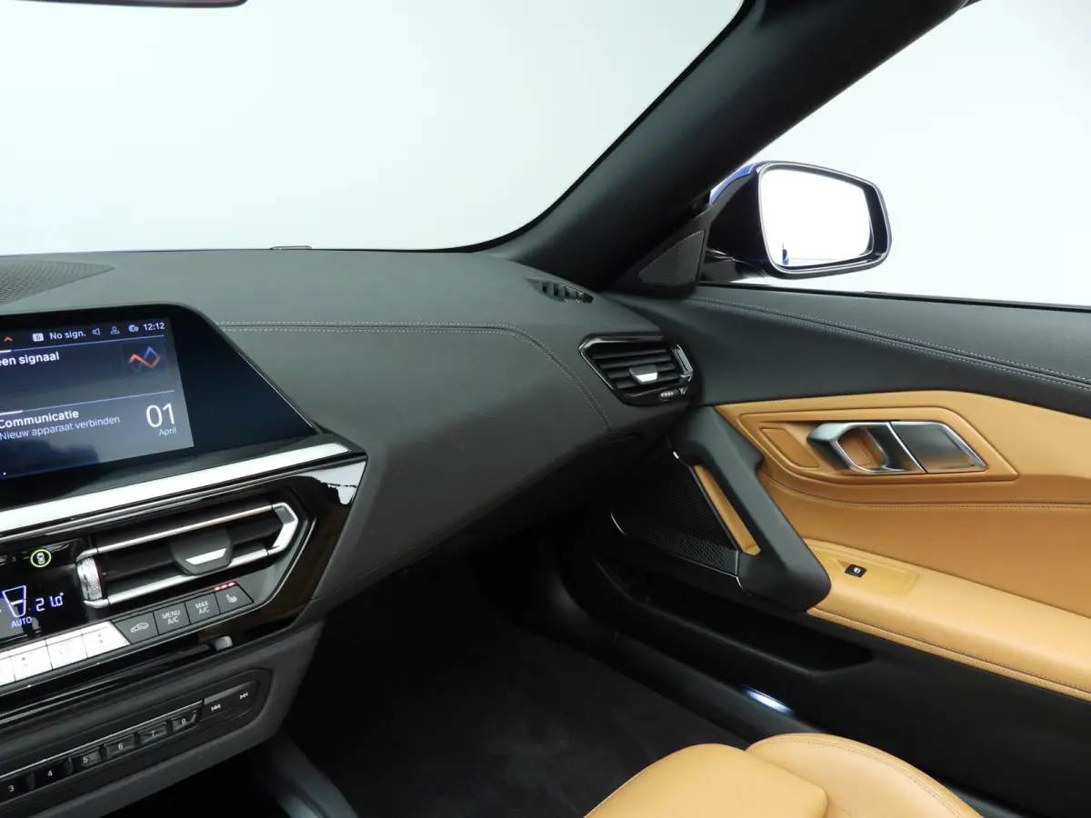 sDrive30i | M-Sportpakket | LED | Leder | Navigatie | Windscherm | Stoelverwarming | M-zetels | DAB | Hifi speakers | Alu 18 inch