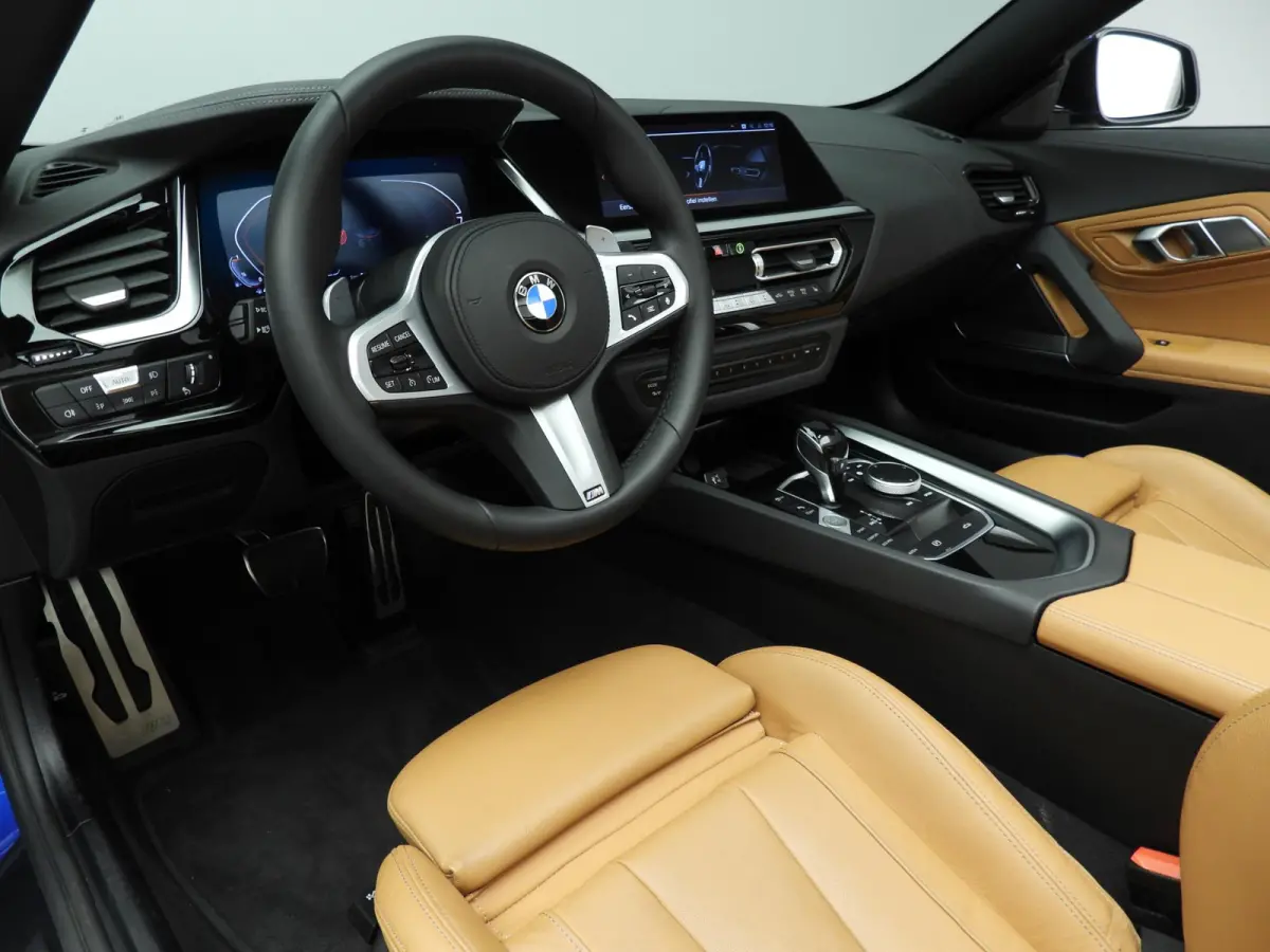 sDrive30i | M-Sportpakket | LED | Leder | Navigatie | Windscherm | Stoelverwarming | M-zetels | DAB | Hifi speakers | Alu 18 inch
