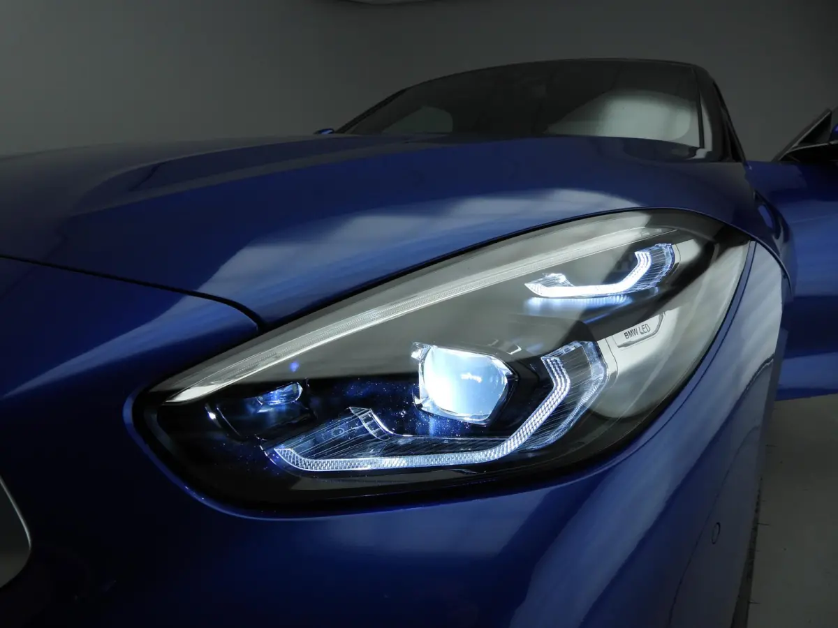 sDrive30i | M-Sportpakket | LED | Leder | Navigatie | Windscherm | Stoelverwarming | M-zetels | DAB | Hifi speakers | Alu 18 inch
