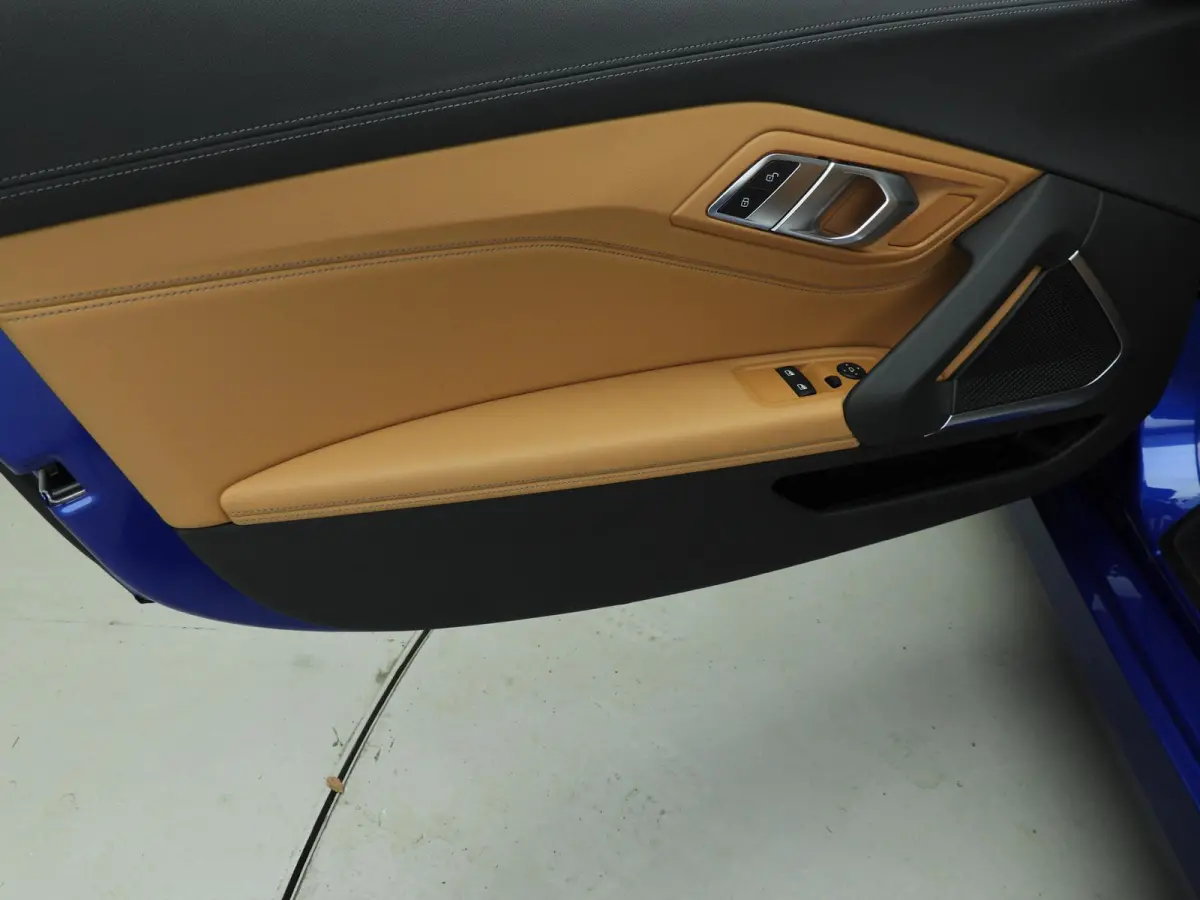 sDrive30i | M-Sportpakket | LED | Leder | Navigatie | Windscherm | Stoelverwarming | M-zetels | DAB | Hifi speakers | Alu 18 inch