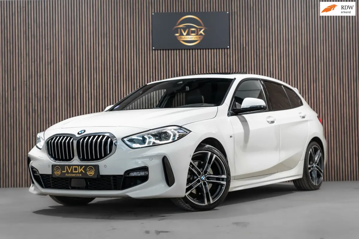 116i M Sport LED NAVI PANO CAMERA