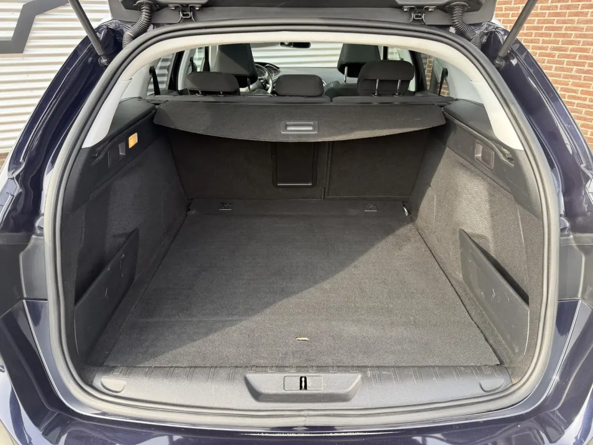 1.2 PureTech Allure 2e Eigenaar|Navi|Clima|Pano|Cruise|Carplay|PDC V+A|D-riem vv in 2024|N.A.P|APK tot 02-2027
