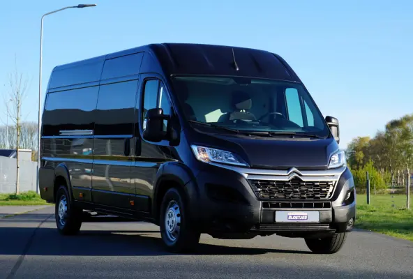 2.2 BlueHDi 140 L4H2 Zwaar 3.5t met 2 stoelen |2 airbags |Camperbasis |1e eigenaar |Camera |Cruise |Navi |Metallic |EURO6 |in Topstaat