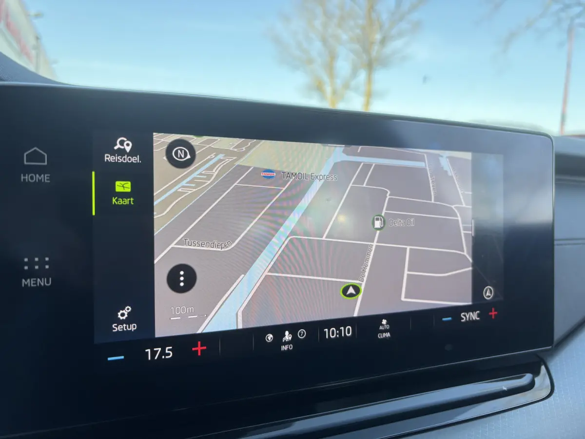 1.0 e-TSI Business Edition | Sfeerverlichting | Parkeersensoren | Apple Carplay | Lane Assist