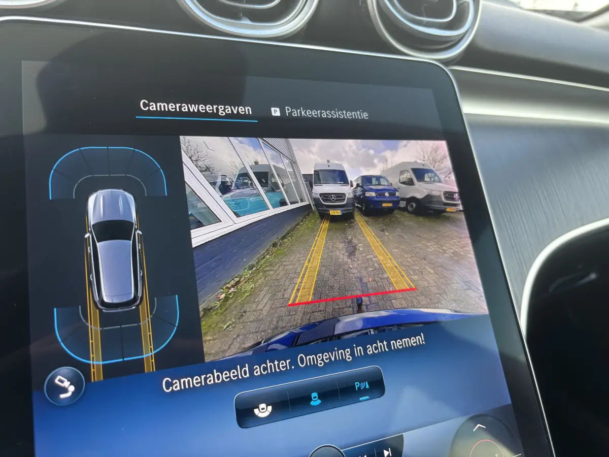 220 d 4MATIC Luxury Line | Inklapbare Trekhaak | Sfeerverlichting | Stoelverwarming | Apple Carplay