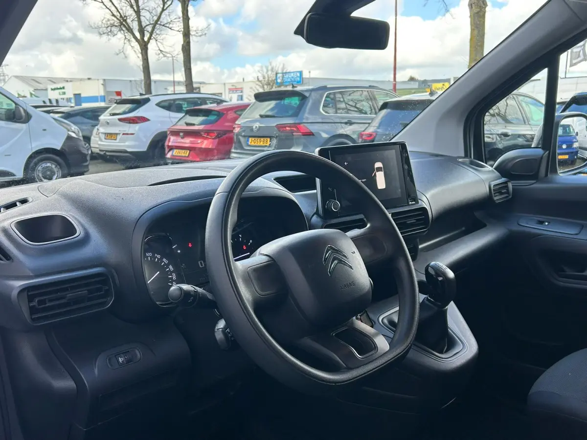 1.5 BlueHDI Club XL | Apple Carplay | Navi | Cruise | Airco
