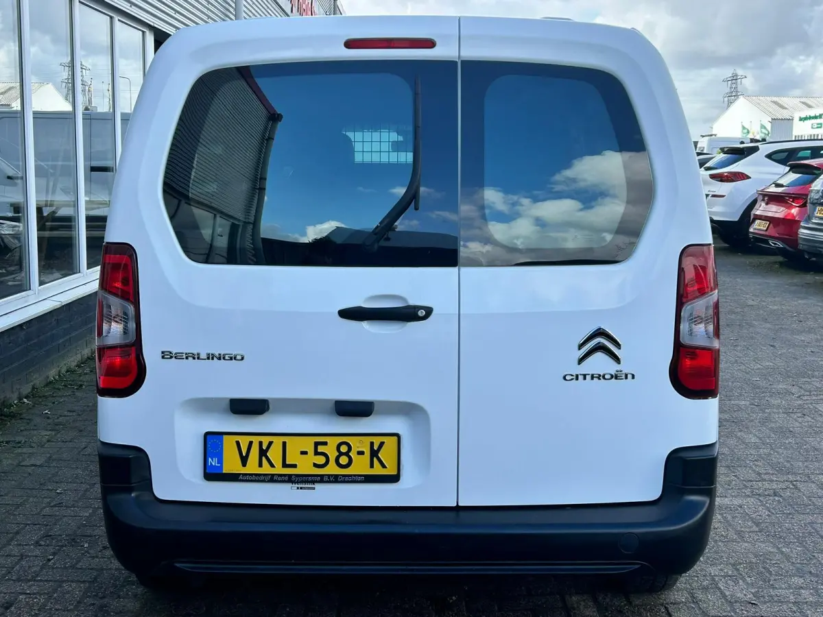 1.5 BlueHDI Club XL | Apple Carplay | Navi | Cruise | Airco